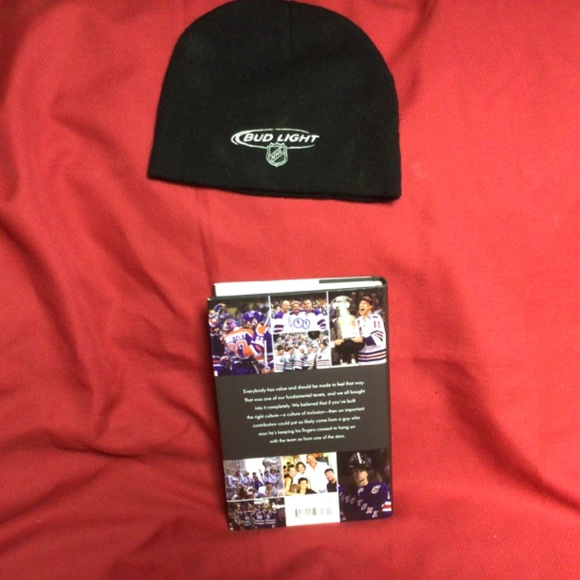 Mark Messiers book - Picture 2 of 2